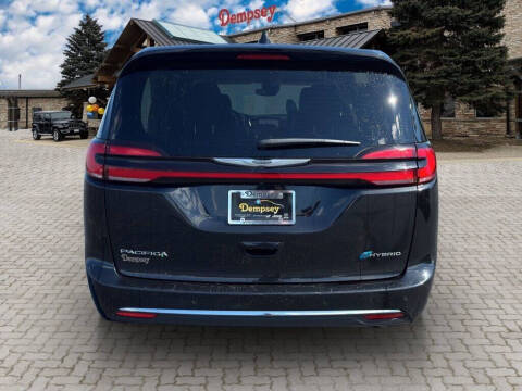 2023 Chrysler Pacifica Plug-In Hybrid Touring L