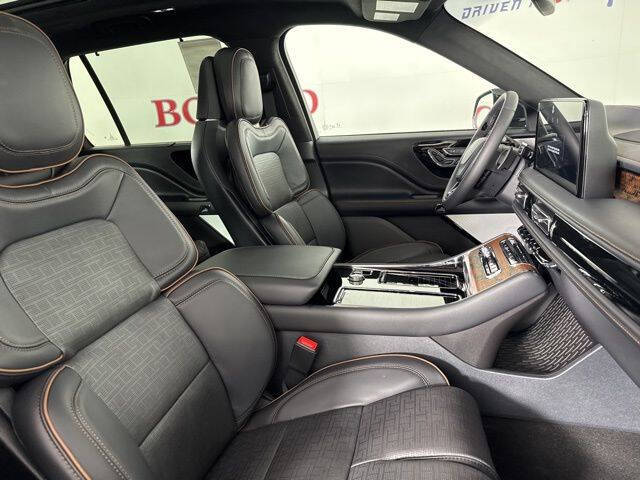 2025 Lincoln Aviator Black Label