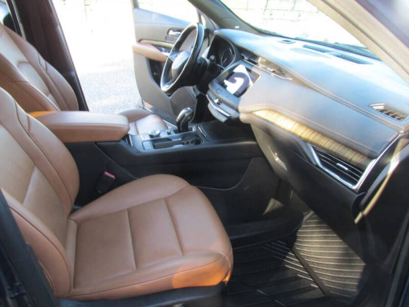 2019 Cadillac XT4 Premium Luxury