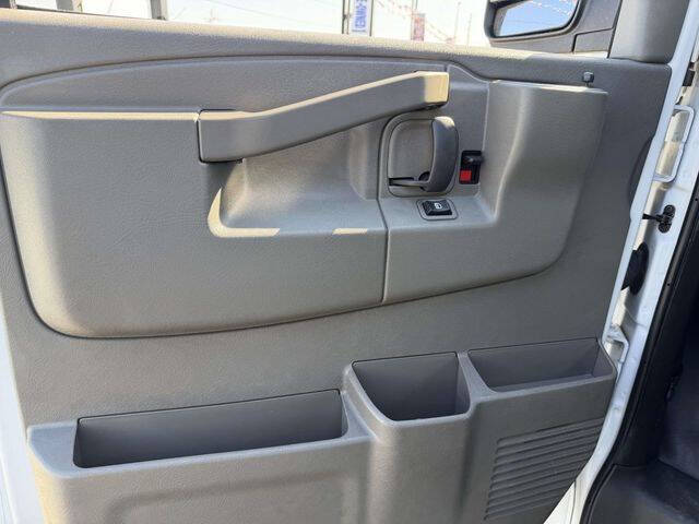 2024 Chevrolet Express 2500