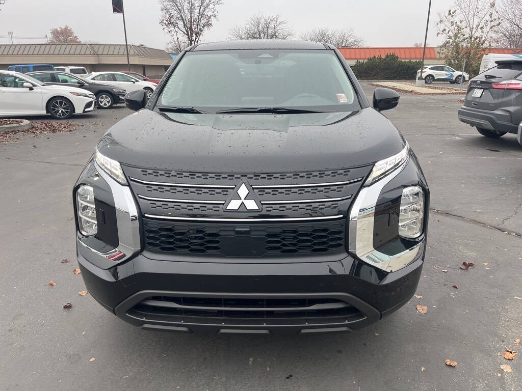 2025 Mitsubishi Outlander PHEV for sale at Axio Auto Boise in Boise, ID