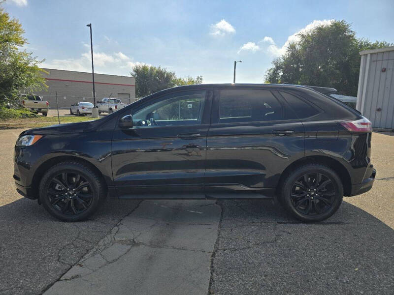 2022 Ford Edge SE