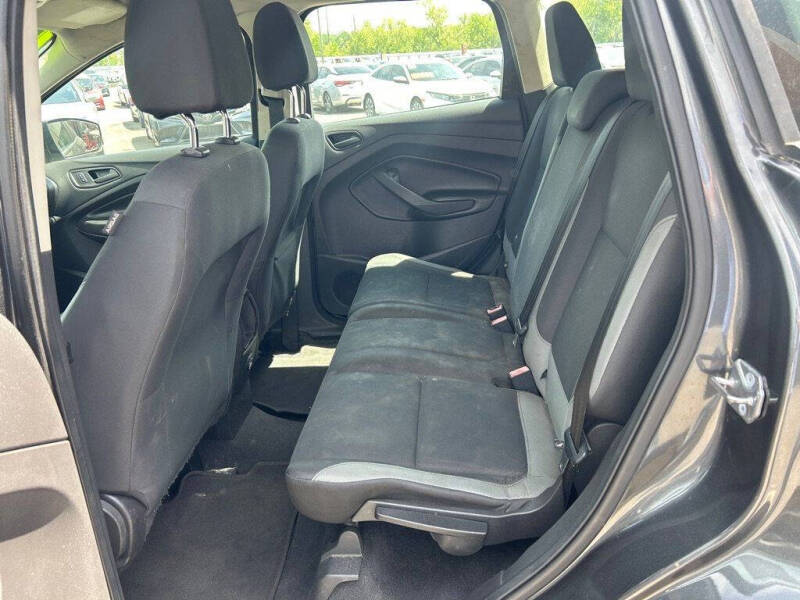 2016 Ford Escape S