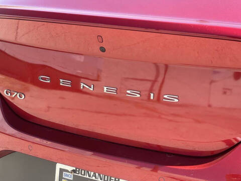 2022 Genesis G70