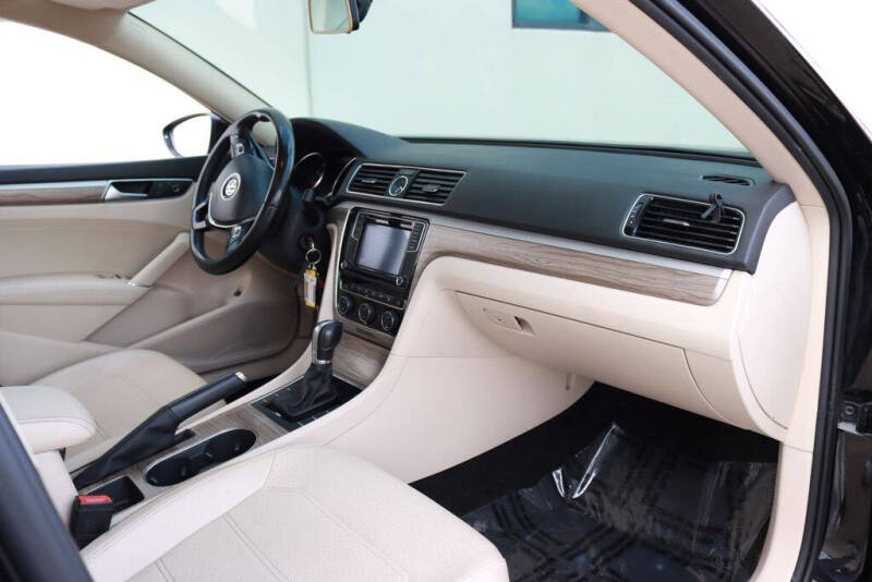 2016 Volkswagen Passat