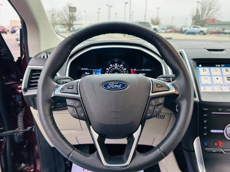 2019 Ford Edge Titanium