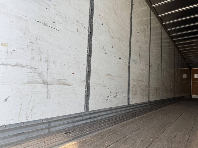 2014 Van Guard 53’X102"