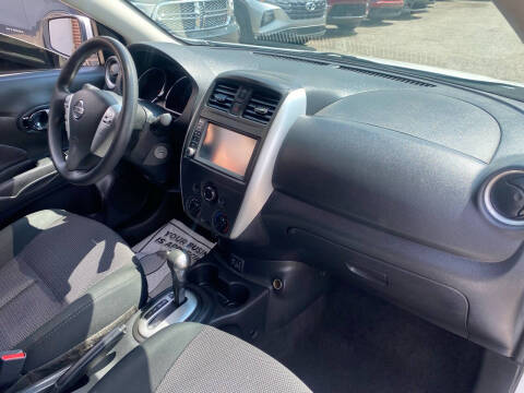 2019 Nissan Versa SV