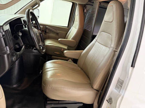 2017 Chevrolet Express 2500