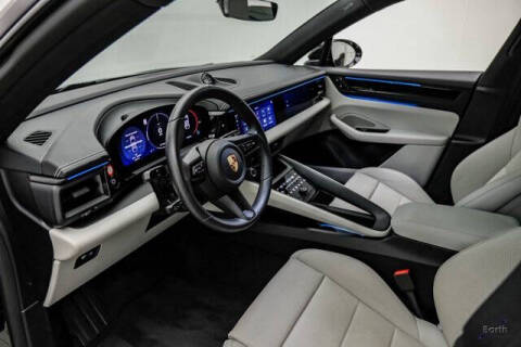 2025 Porsche Macan 4 Electric
