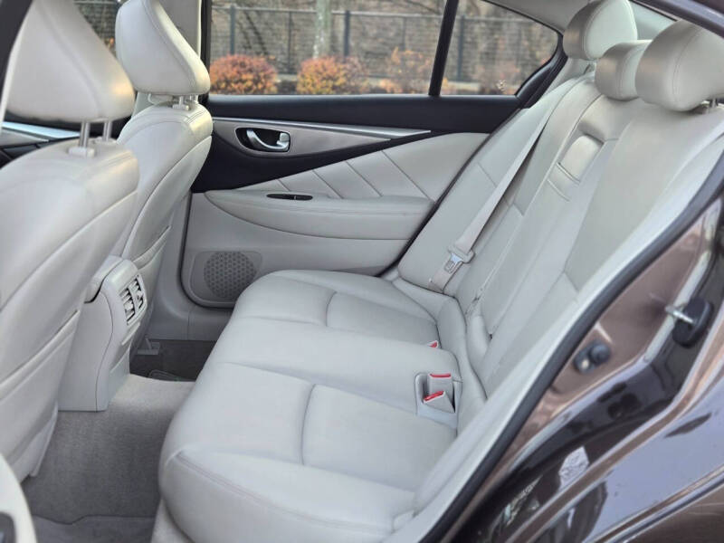 2014 Infiniti Q50 Premium