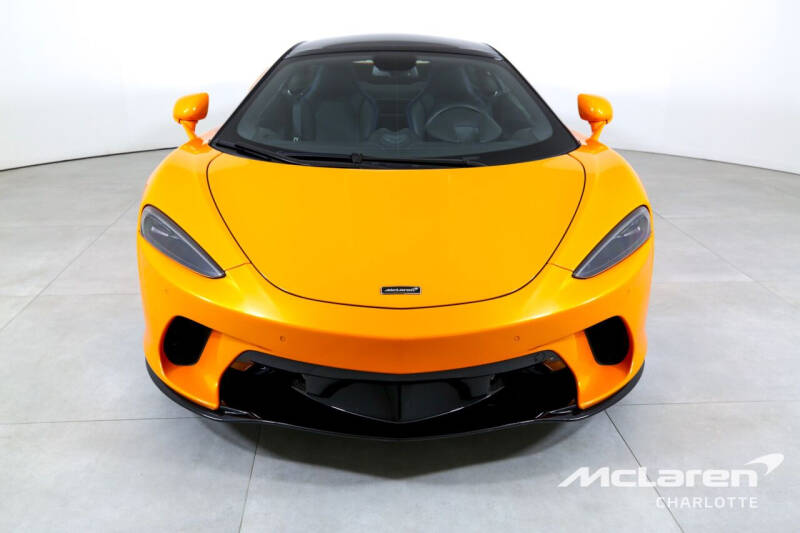 2023 McLaren GT
