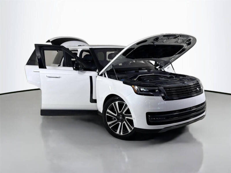 2023 Land Rover Range Rover P530 SE