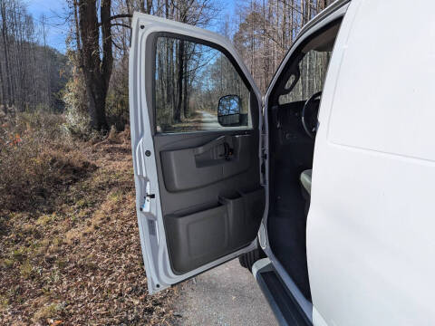 2024 Chevrolet Express 2500