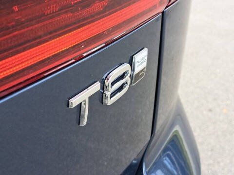 2026 Volvo XC60 T8 Plus