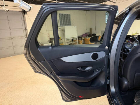 2017 Mercedes-Benz GLC GLC 300