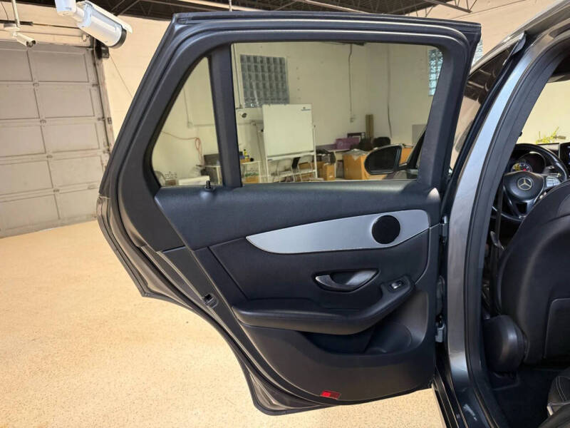 2017 Mercedes-Benz GLC GLC 300