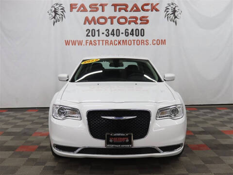 2022 Chrysler 300 Touring