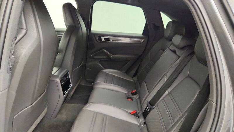 2019 Porsche Cayenne S