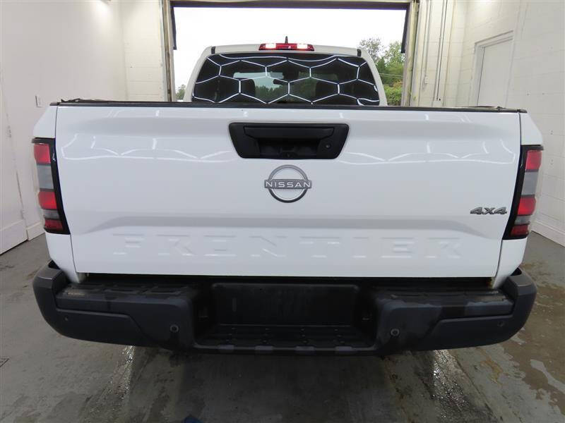 2023 Nissan Frontier S