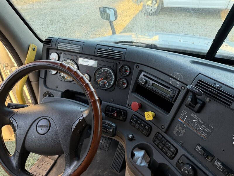 2017 Freightliner Cascadia