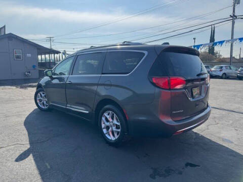 2020 Chrysler Pacifica Limited
