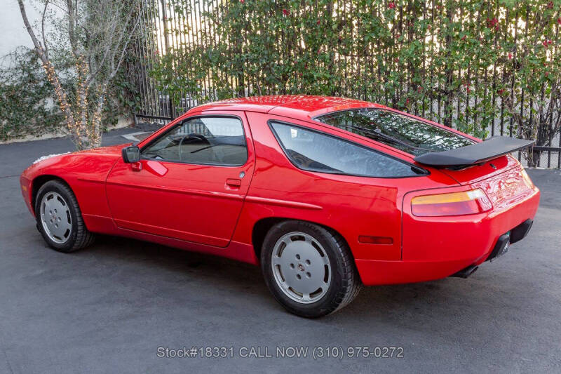 1987 Porsche 928 S4