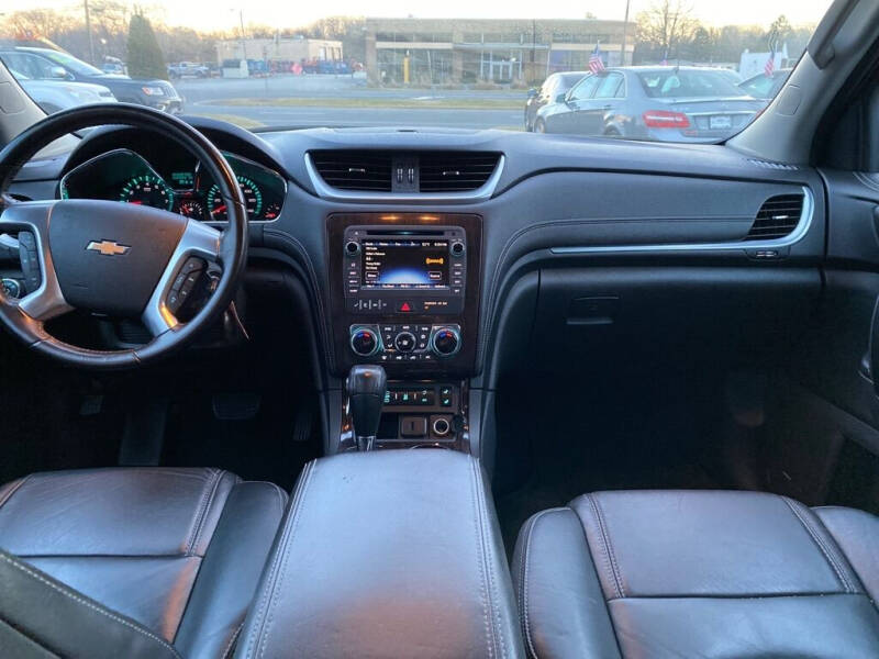 2017 Chevrolet Traverse LT