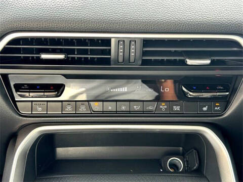 2025 Mazda CX-70 Plug-in Hybrid Premium