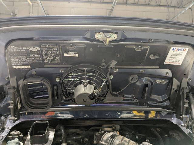 2000 Porsche 911 Carrera 4