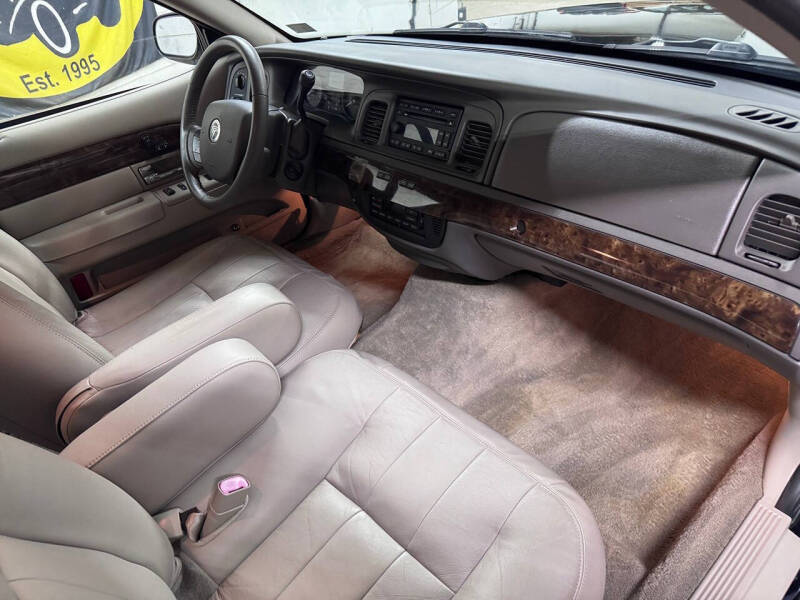 2011 Mercury Grand Marquis LS