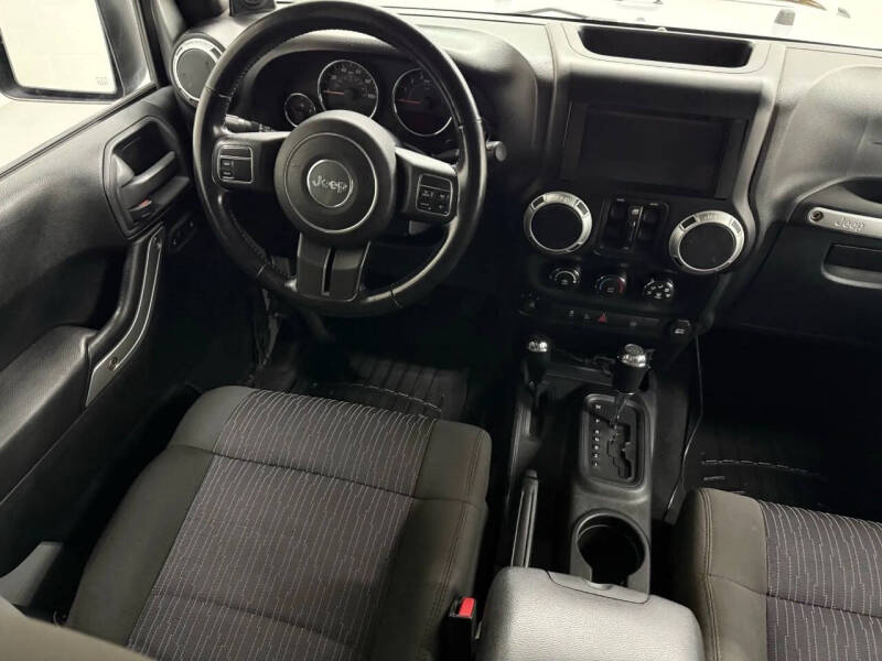 2011 Jeep Wrangler Unlimited Sahara