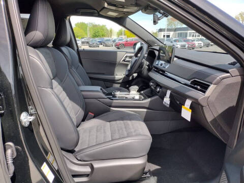 2026 Mitsubishi Outlander LE
