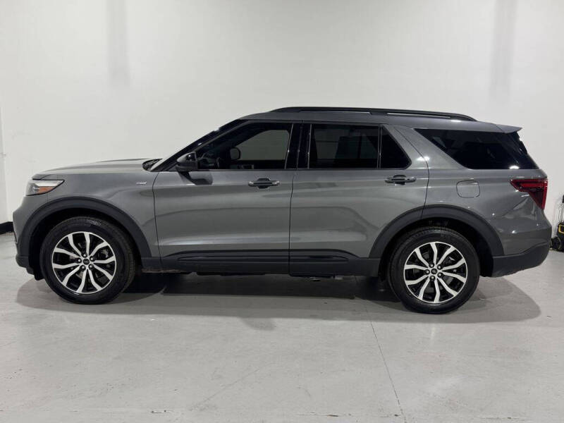 2023 Ford Explorer ST-Line
