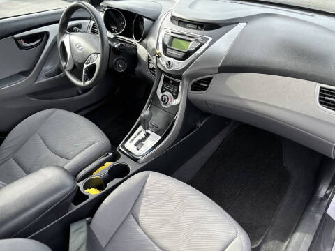 2012 Hyundai Elantra GLS