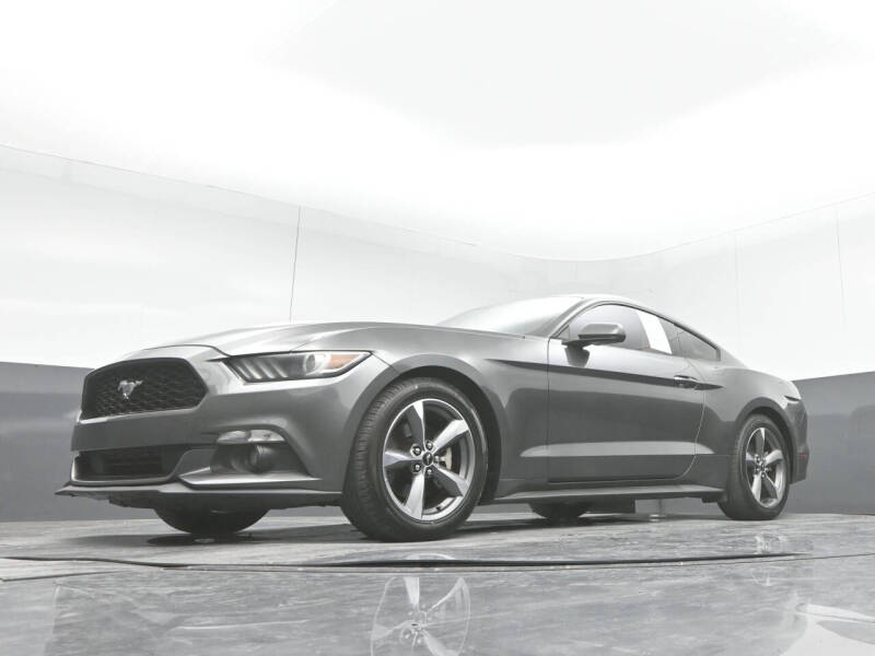 2016 Ford Mustang V6