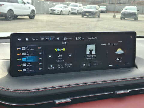 2023 Genesis GV70 2.5T Standard