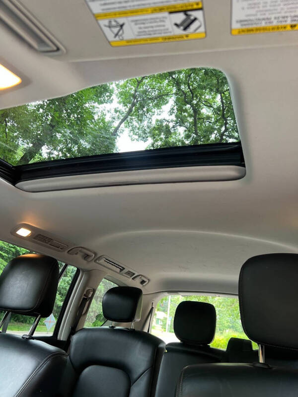 2017 Nissan Armada SL