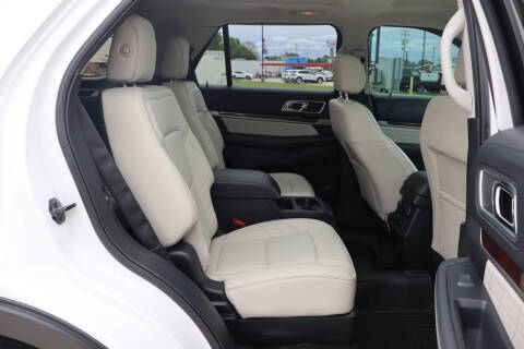 2017 Ford Explorer Platinum