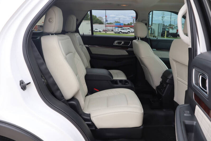 2017 Ford Explorer Platinum