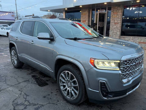 2023 GMC Acadia Denali