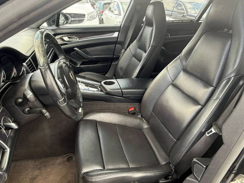 2014 Porsche Panamera 4S Executive
