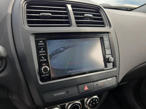 2025 Mitsubishi Outlander Sport ES