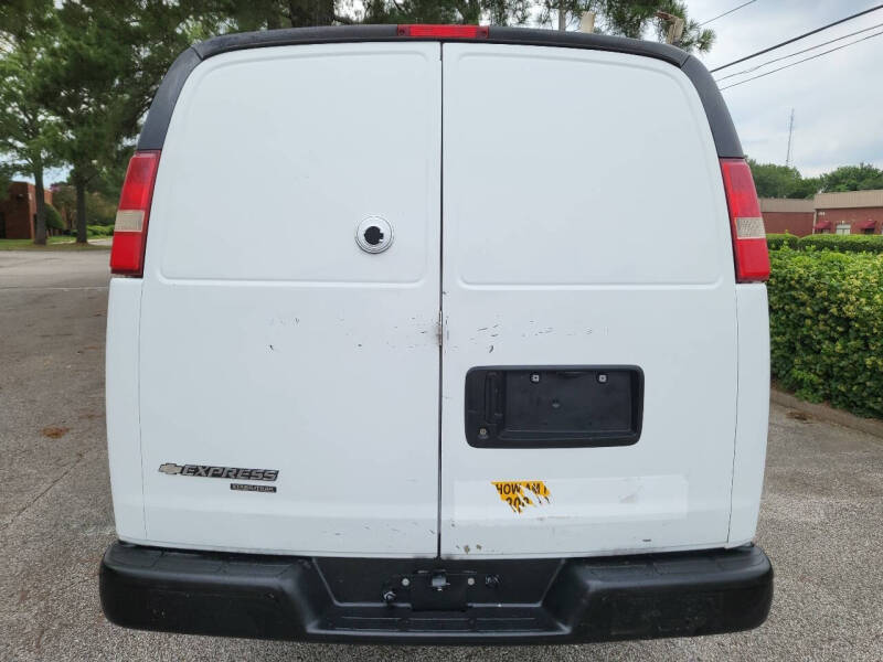 2012 Chevrolet Express 2500