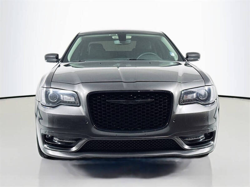 2023 Chrysler 300 Touring L