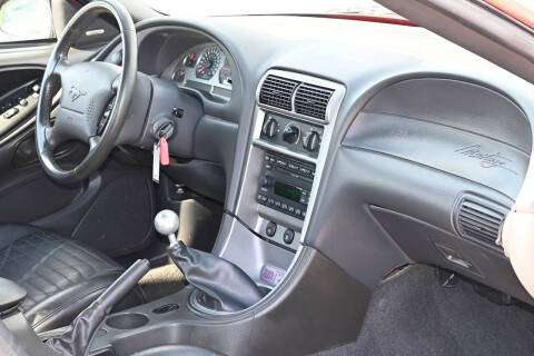 2004 Ford Mustang Mach 1 Premium