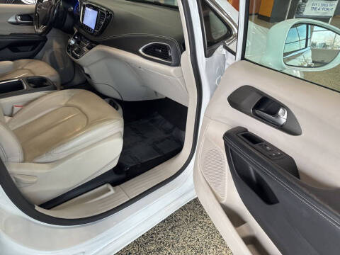 2021 Chrysler Pacifica Touring L