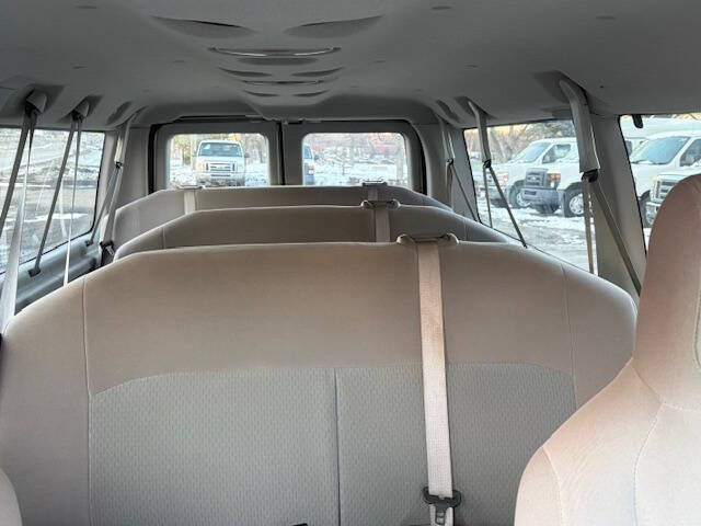 2012 Ford E-Series E-350 SD XL