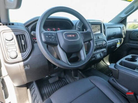 2025 GMC Sierra 2500HD Pro