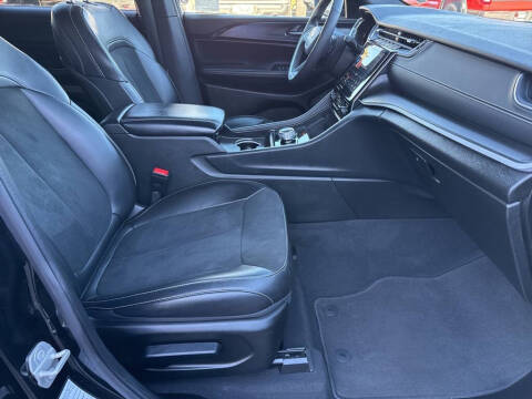 2024 Jeep Grand Cherokee L Altitude